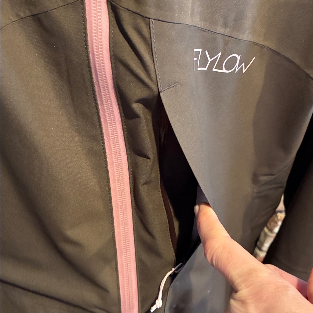Women’s Flylow insulated waterproof ski / snowboard jacket size XL - Picture 3 of 12